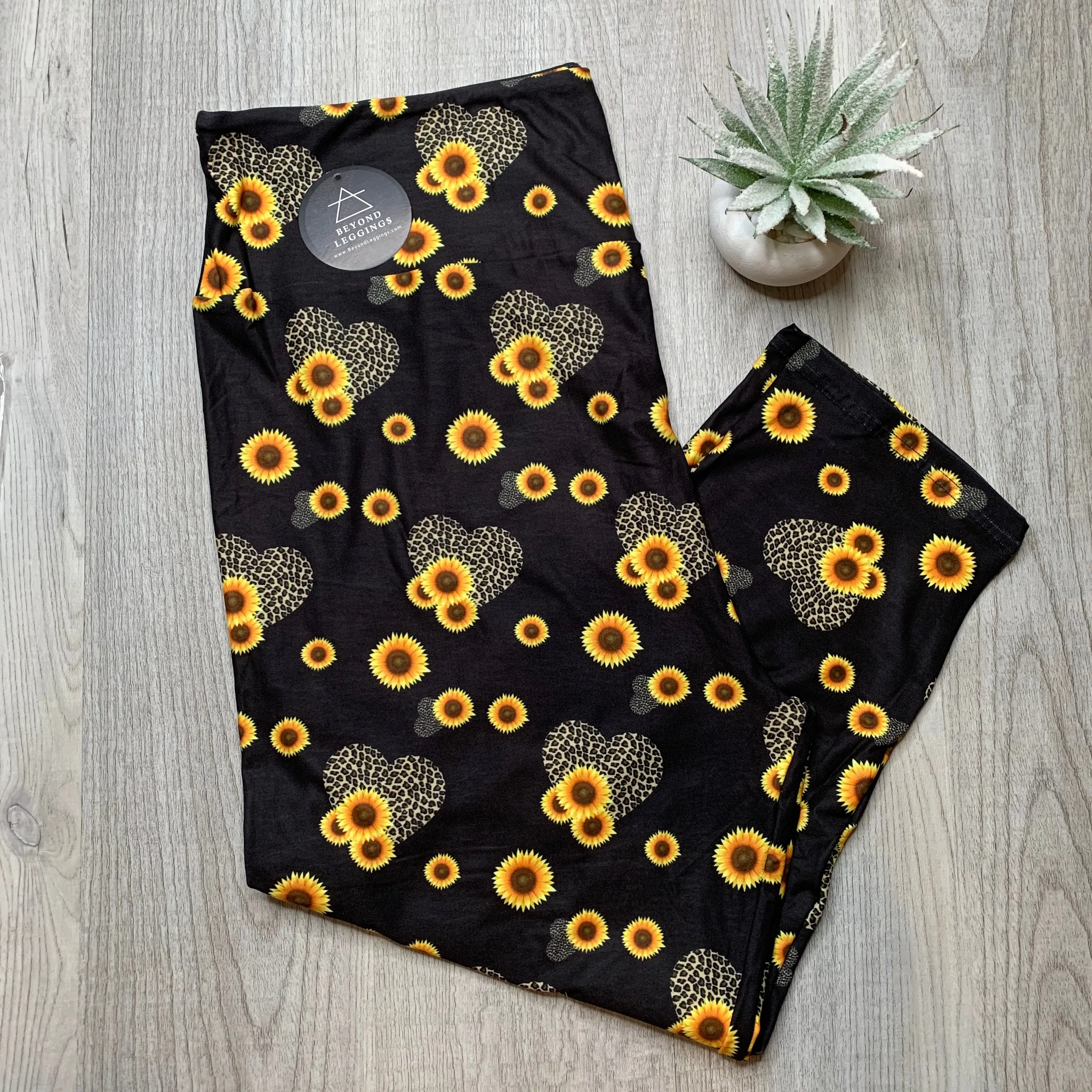 Leopard Hearts & Sunflowers Capri Soft Leggings