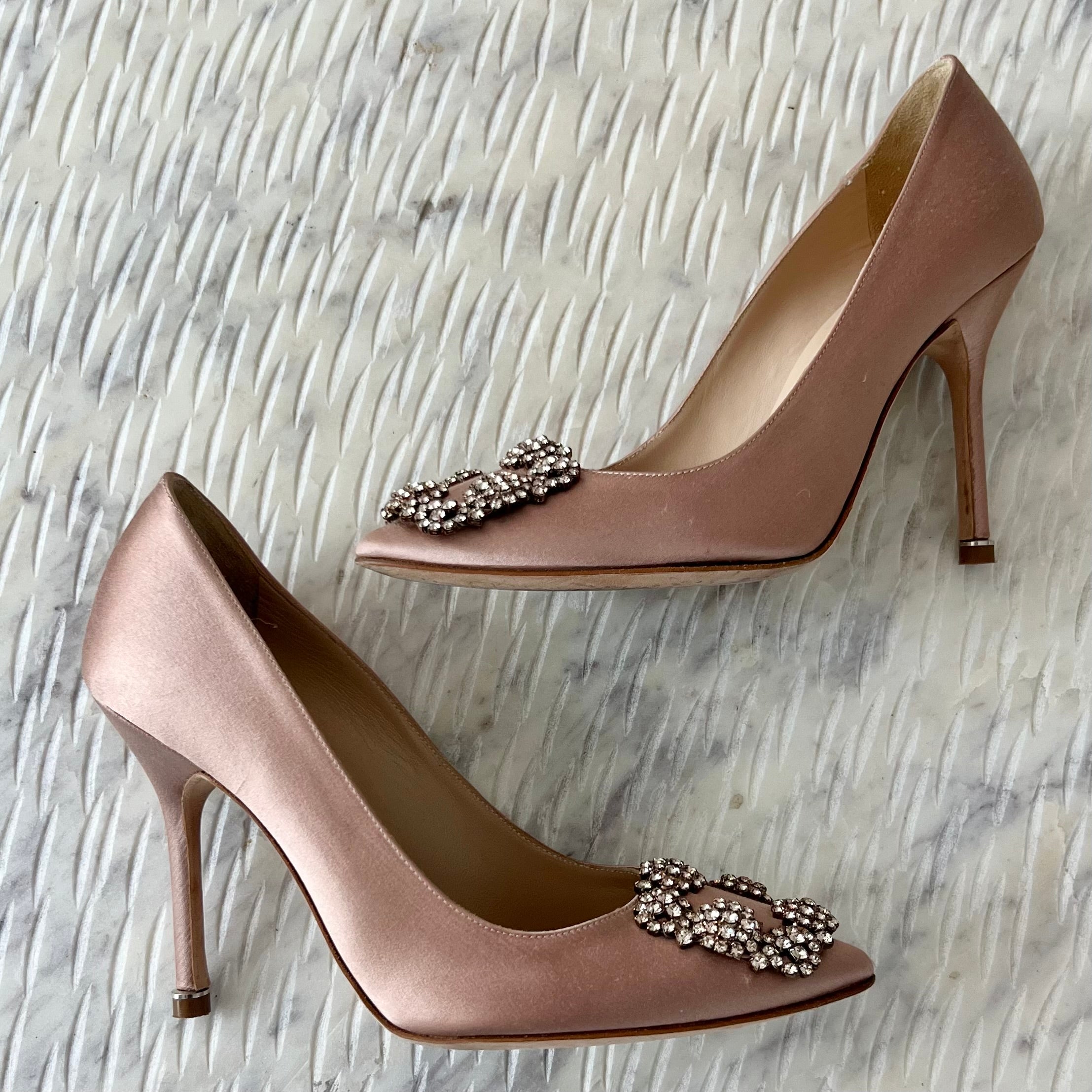 Manolo Blahnik Hangisi Heels