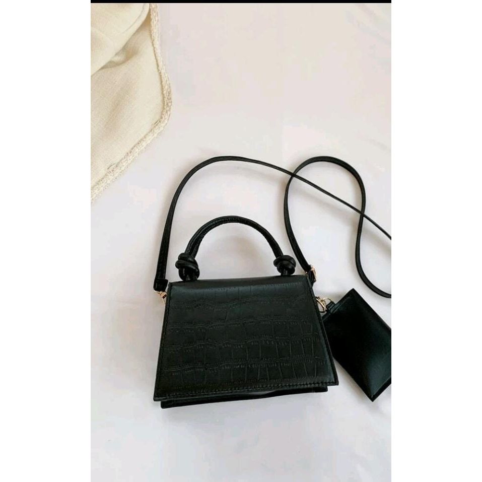 Portable Crossbody Flap Handbag