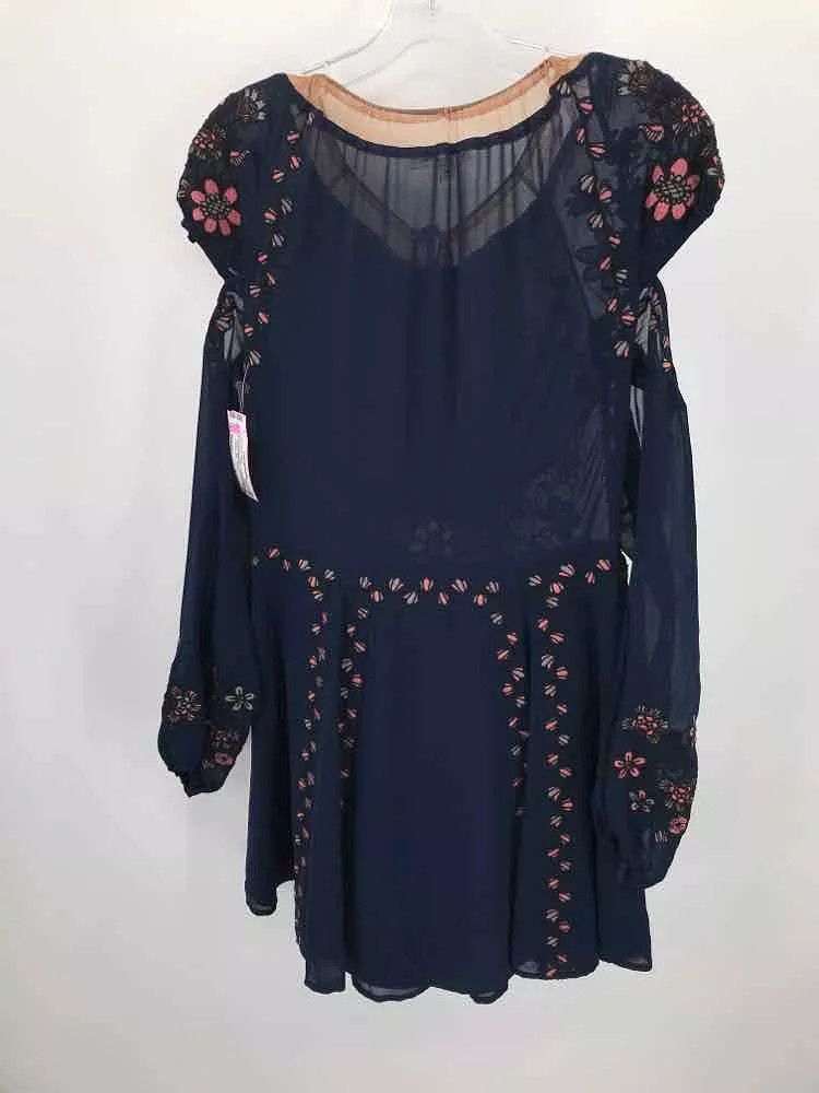 Pre-Owned For Love & Lemons Navy Size Medium Knee Length Long Sleeve Dress