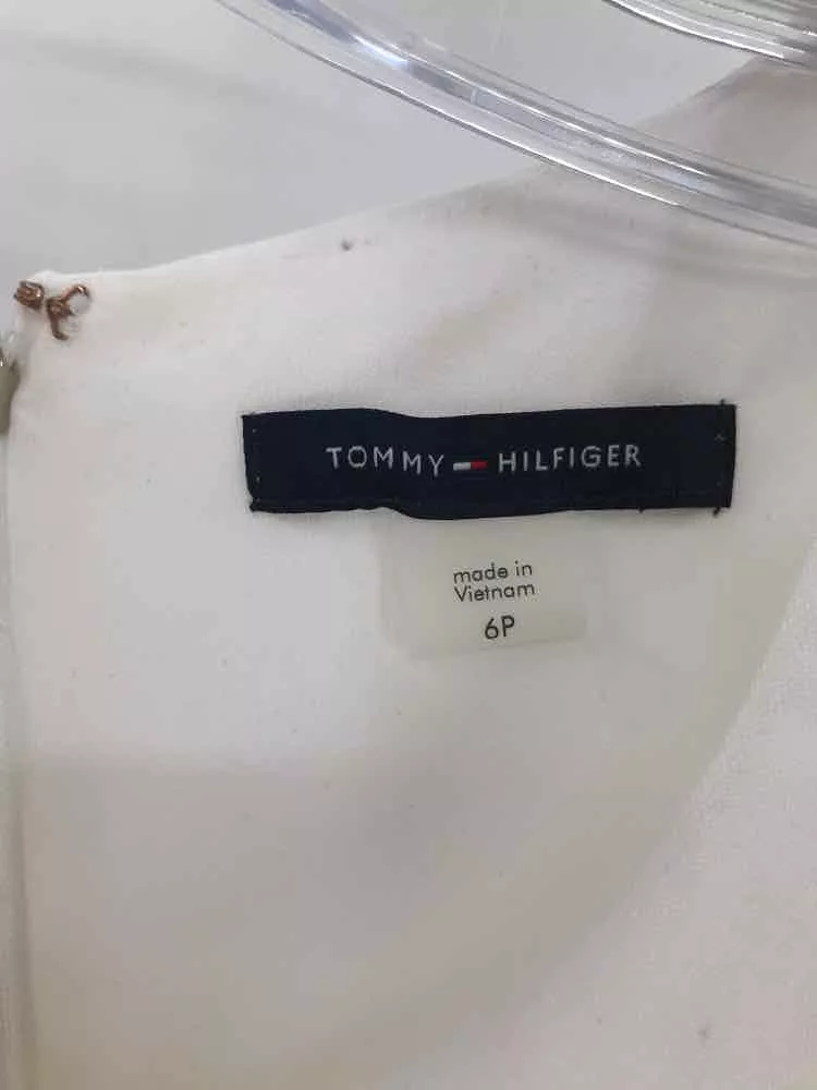 Pre-Owned Tommy Hilfiger White Size 6P Knee Length Short Sleeve Dress