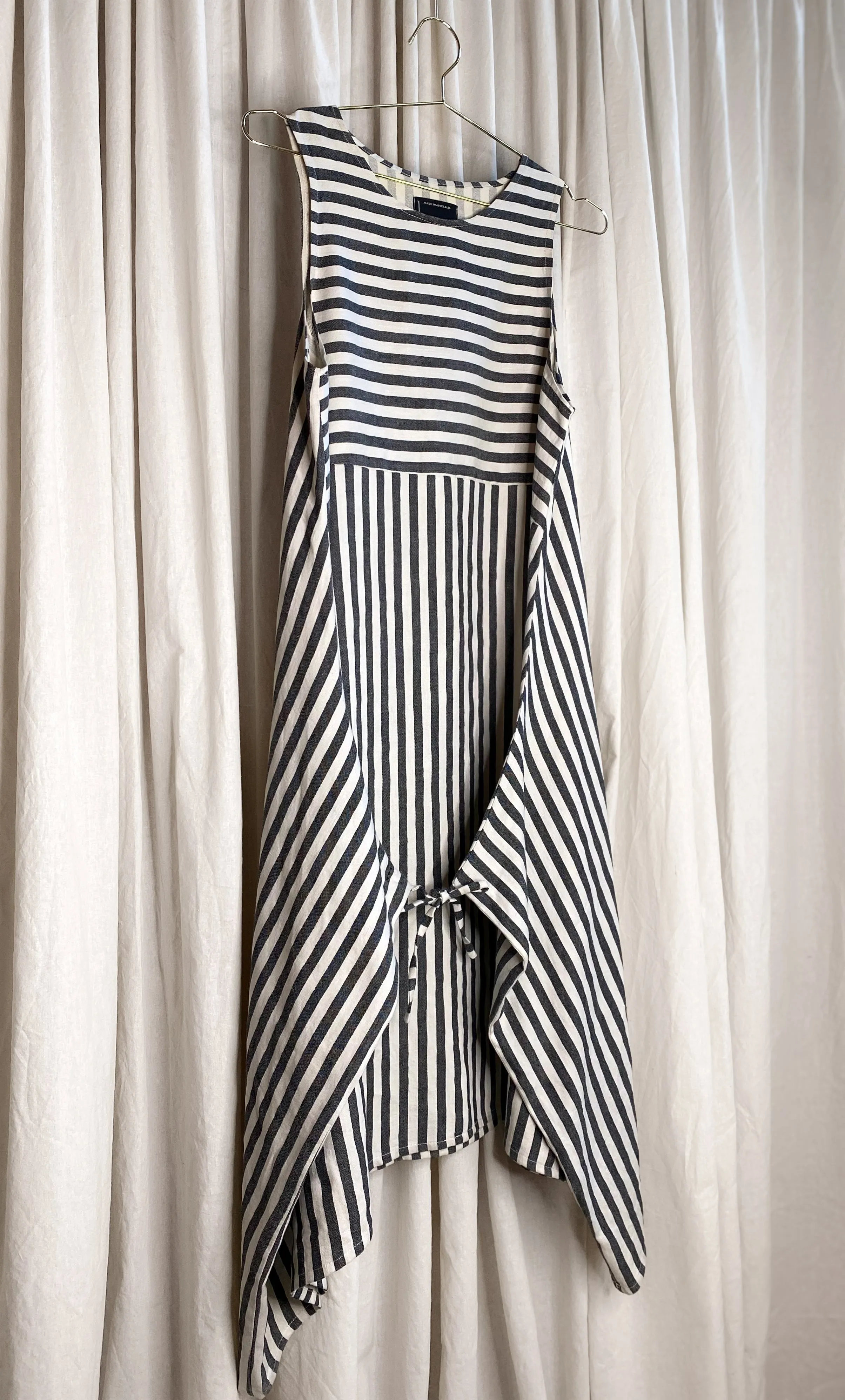  PRE~LOVED  LATITUDE LONGITUDE DRESS [ Linen, Wrap, Cream & Black Striped, Size S/M ]